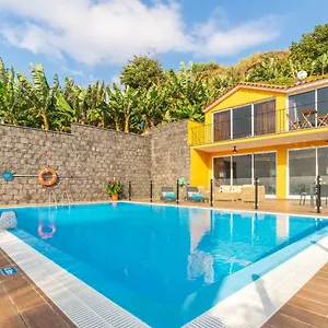 Zeza's House Holiday home